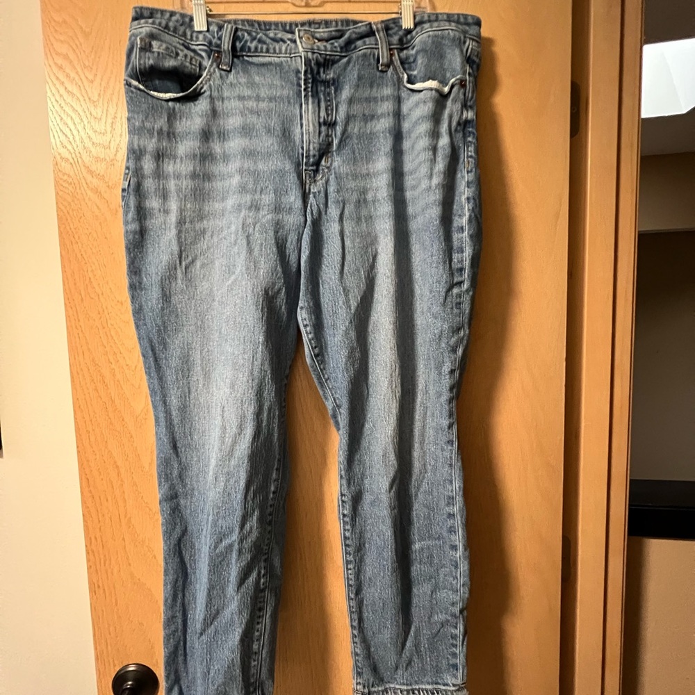 Old Navy Relaxed Fit Blue Jeans